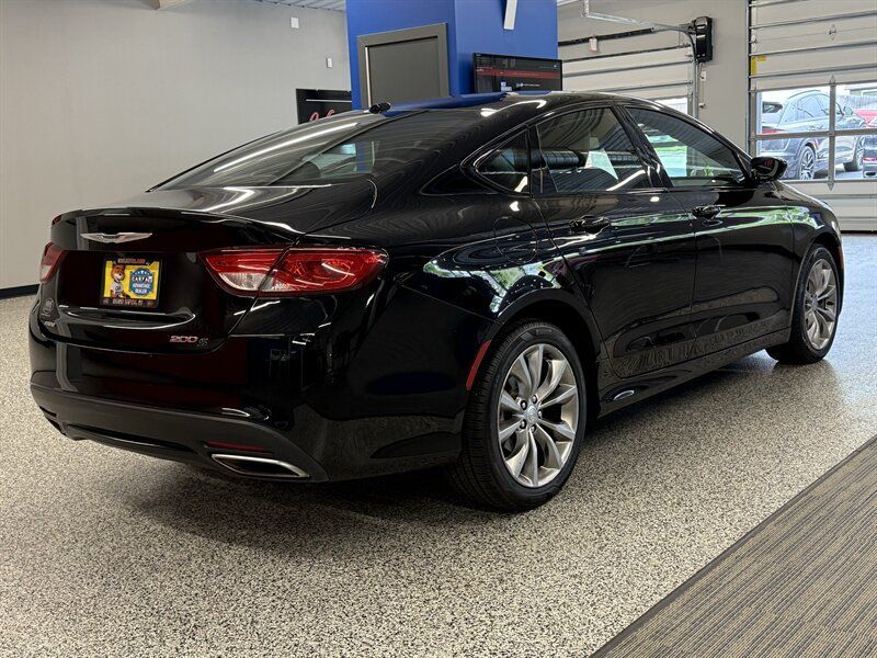 Used 2015 Chrysler 200 S w/ Comfort Group AWD/4WD image 7