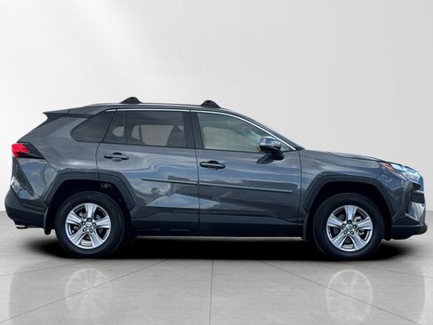 Used 2025 Toyota RAV4 XLE w/ Convenience Package image 3