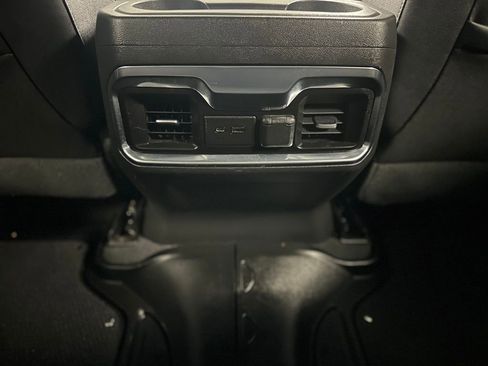 Used 2021 GMC Sierra 1500 AT4 image 24