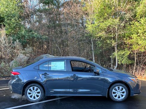 New 2026 Toyota Corolla LE image 6