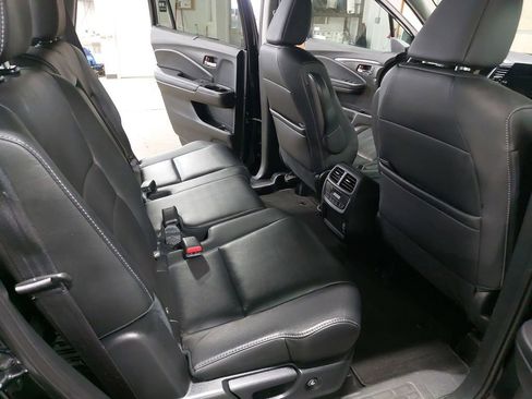 Used 2022 Honda Pilot Special Edition image 11