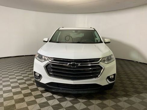 Used 2020 Chevrolet Traverse LT FWD image 3