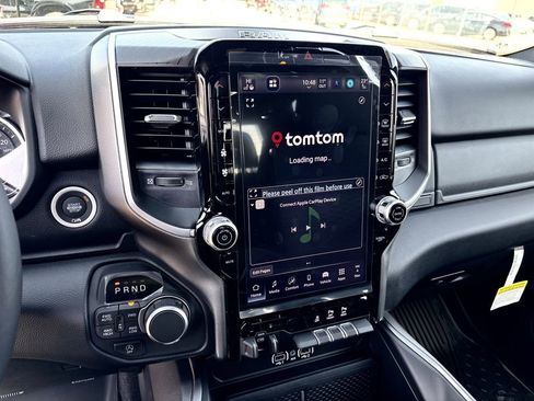 New 2026 RAM 1500 4x4 Crew Cab image 18
