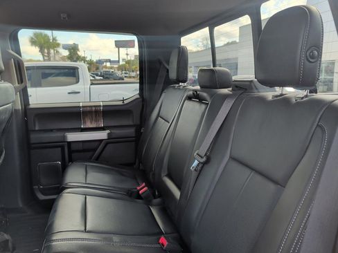 Used 2018 Ford F150 Lariat image 13