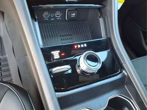 New 2026 Jeep Grand Cherokee Laredo image 17