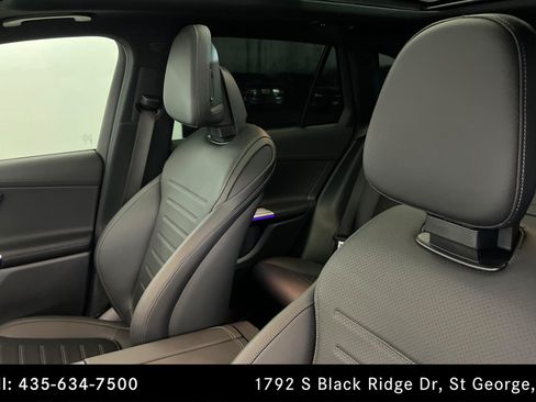 Used 2026 Mercedes-Benz GLC 300 4MATIC image 16