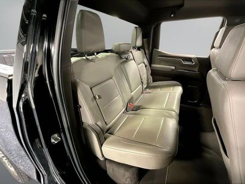 Used 2022 GMC Sierra 1500 SLT image 25