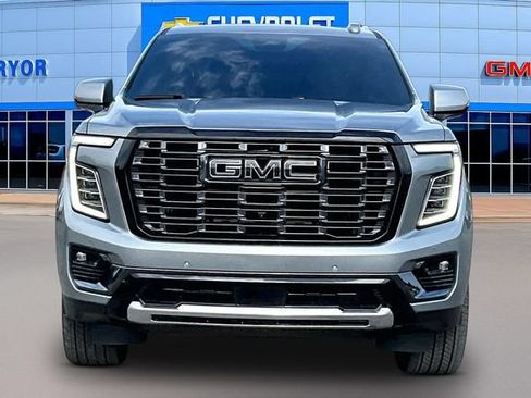 Used 2026 GMC Yukon Denali Ultimate AWD/4WD image 2