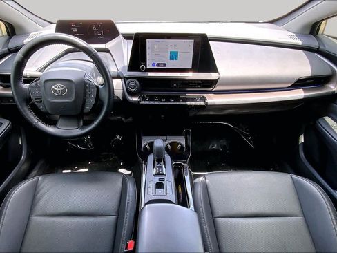 Used 2024 Toyota Prius XLE FWD image 15