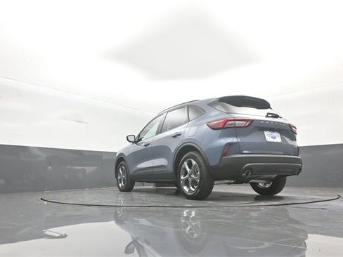 Certified 2025 Ford Escape ST-Line Elite image 31