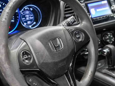 Used 2018 Honda HR-V LX image 20
