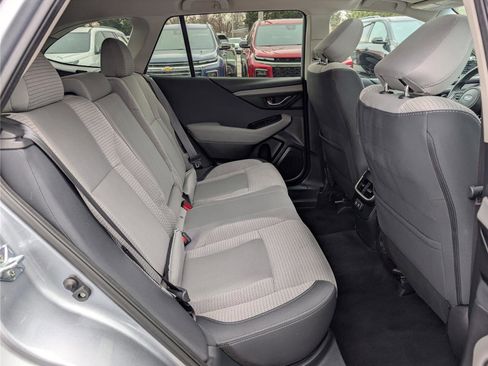 Used 2022 Subaru Outback Premium image 13