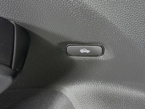 Certified 2023 Honda Civic EX image 25