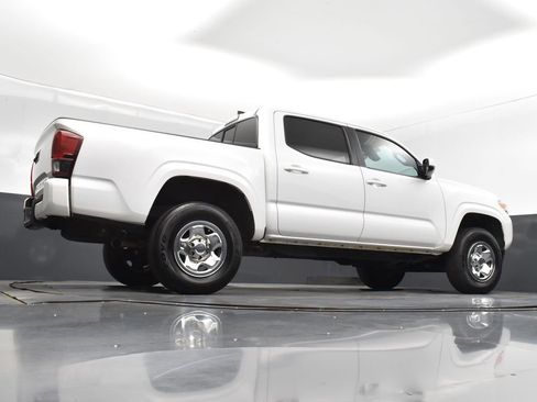 Used 2022 Toyota Tacoma SR w/ SR Convenience Package RWD image 37
