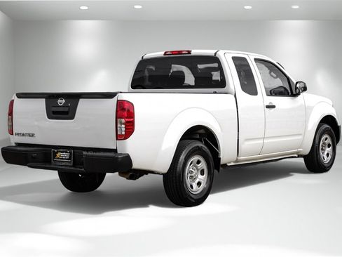 Used 2019 Nissan Frontier S image 6