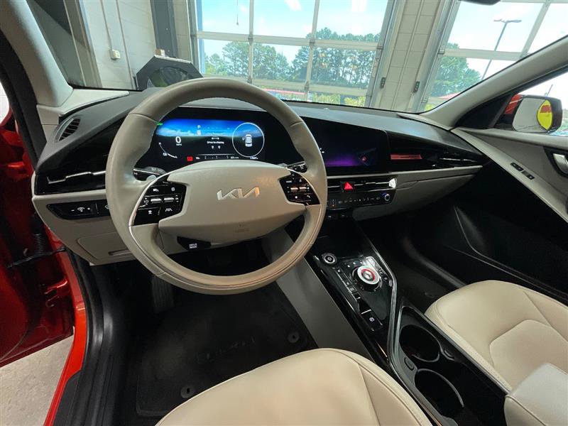 Used 2023 Kia Niro Wind w/ Wind Preserve Package FWD image 13