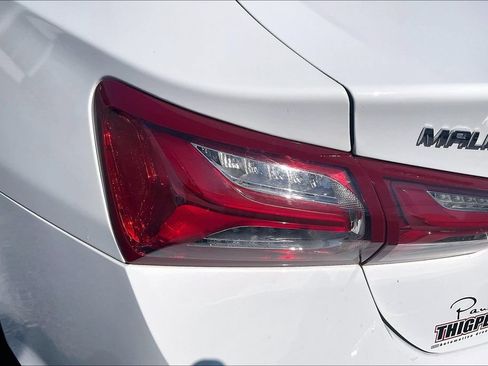Used 2022 Chevrolet Malibu LT w/ Leather Package FWD image 23