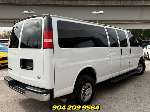 Used 2019 Chevrolet Express 3500 LT w/ LT Preferred Equipment Group RWD image 5