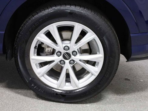 Certified 2025 Audi Q3 2.0T Premium w/ Convenience Package image 36