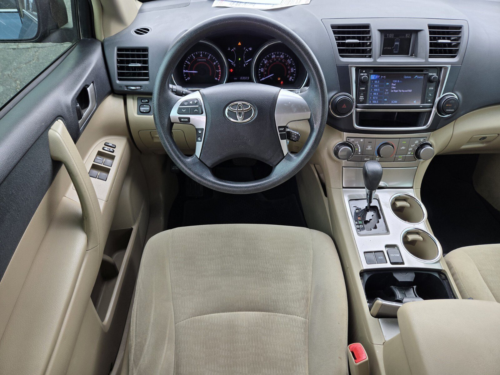Used 2013 Toyota Highlander Plus FWD image 9