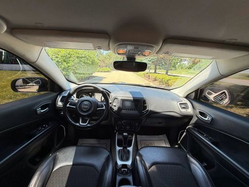 Used 2020 Jeep Compass Latitude FWD image 25