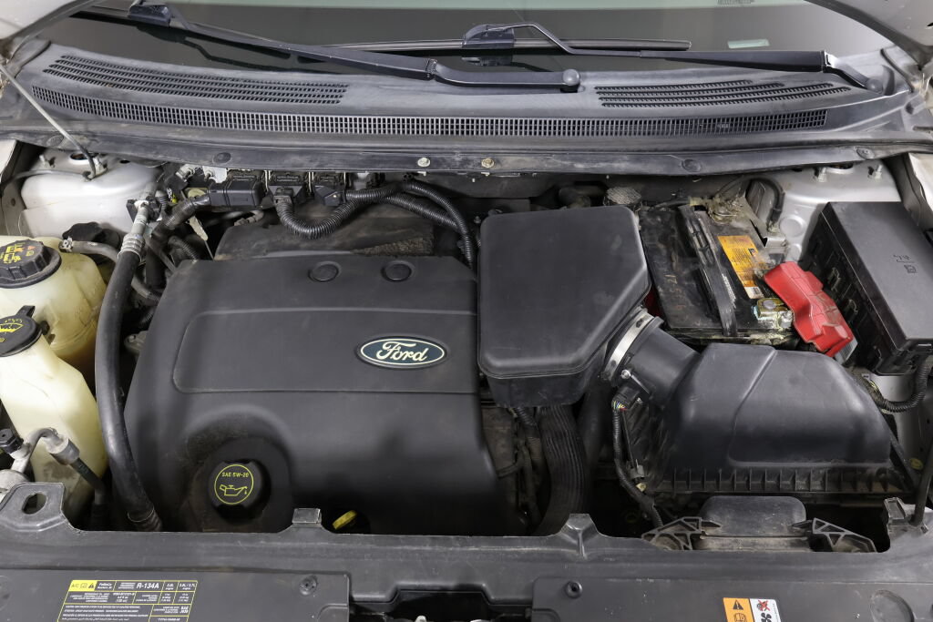 Used 2014 Ford Edge SEL w/ Equipment Group 205A AWD/4WD image 39