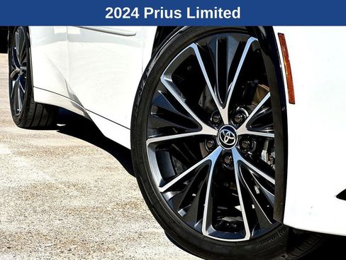Used 2024 Toyota Prius Limited w/ Limited Premium Package image 2