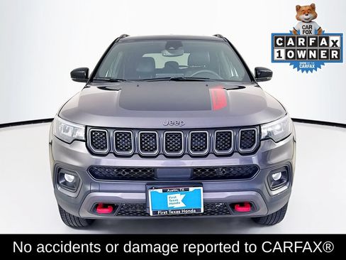 Used 2023 Jeep Compass Trailhawk AWD/4WD image 2