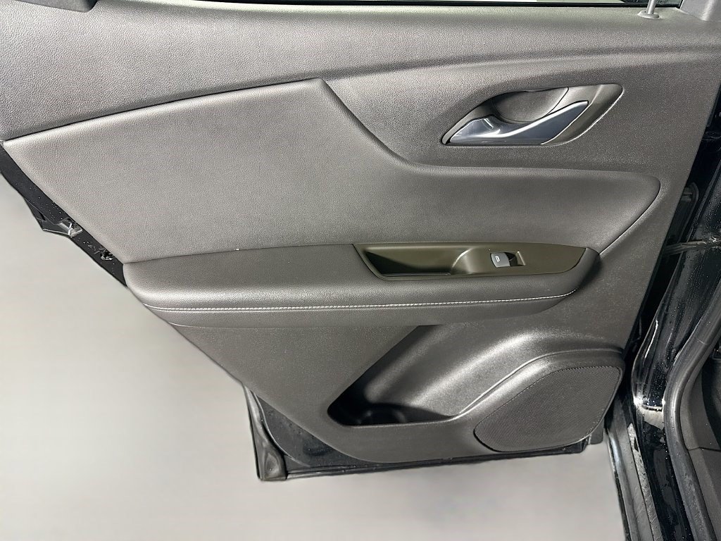 Used 2023 Chevrolet Blazer LT FWD image 25