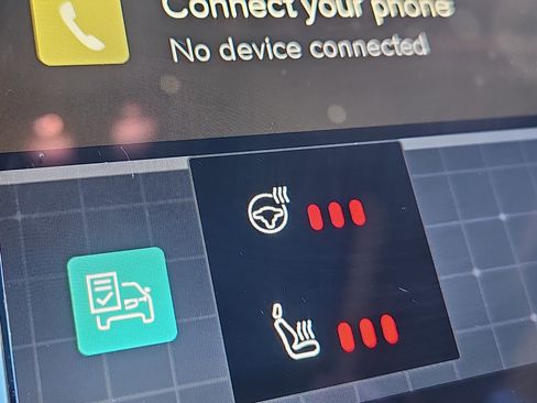 Used 2025 Volvo XC90 B6 Plus w/ Protection Package image 14