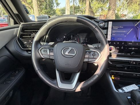 Used 2025 Lexus TX 350 AWD w/ Technology Package image 33