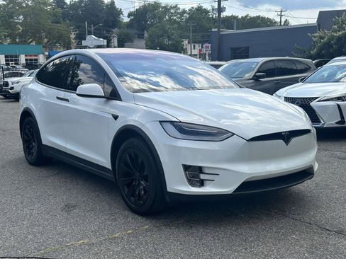 Used 2019 Tesla Model X Long Range AWD/4WD image 1