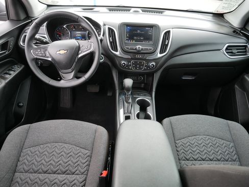 Used 2024 Chevrolet Equinox LT image 10