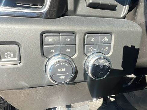 Used 2024 GMC Sierra 2500 Denali Ultimate image 14