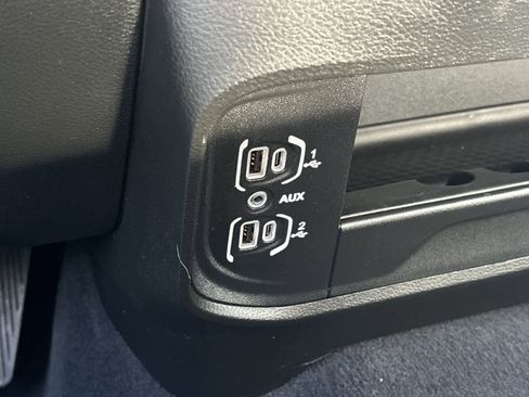 Used 2024 RAM 2500 Big Horn image 25