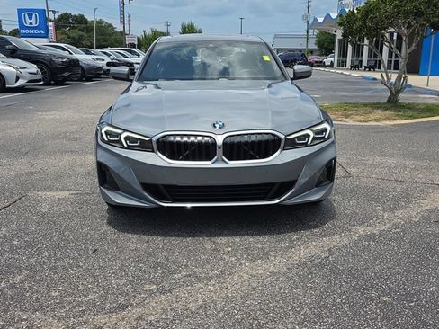 Used 2023 BMW 330i Sedan w/ Premium Package RWD image 9