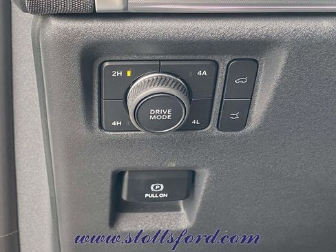 New 2026 Ford Expedition Max Platinum w/ Stealth Appearance Package image 19