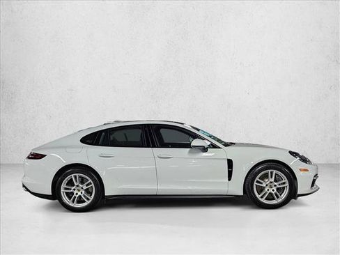 Used 2020 Porsche Panamera RWD image 4