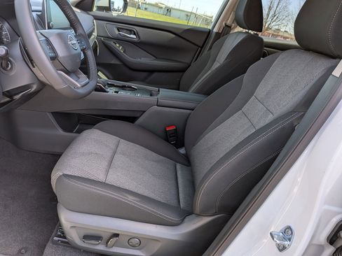 New 2026 Nissan Rogue SV FWD image 14