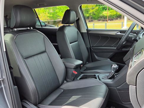 Certified 2023 Volkswagen Tiguan SE image 51