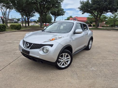 Used 2013 Nissan Juke S AWD/4WD image 1