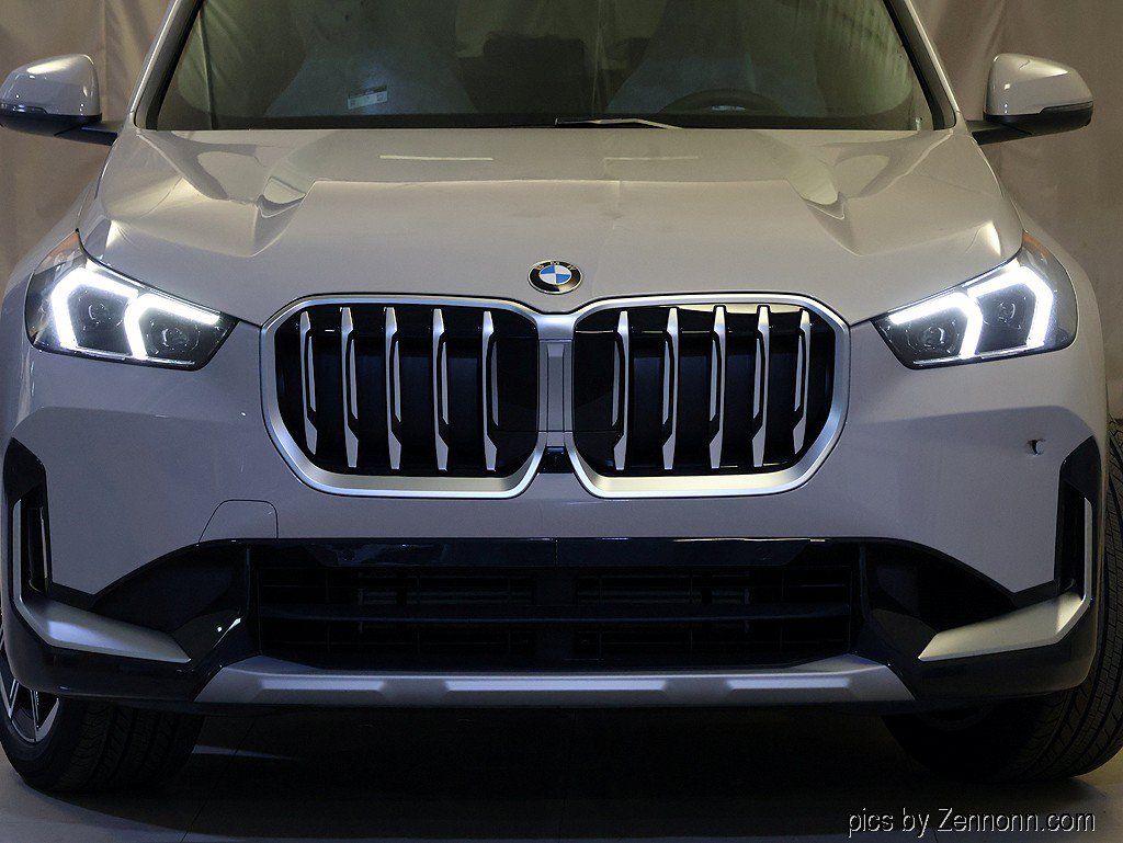 New 2027 BMW X1 xDrive28i AWD/4WD image 6