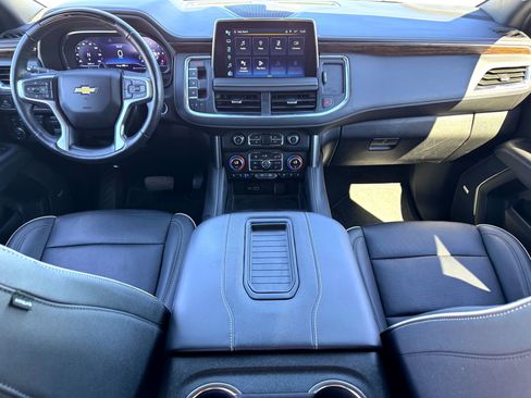 Used 2023 Chevrolet Suburban Premier w/ Advanced Technology Package image 23