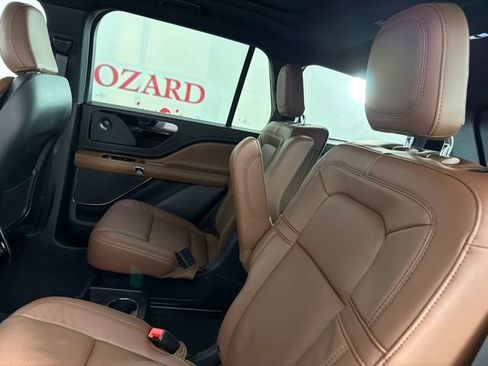 Certified 2023 Lincoln Aviator Reserve w/ Equipment Group 201A RWD image 13