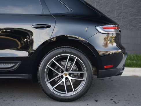 Used 2026 Porsche Macan image 39