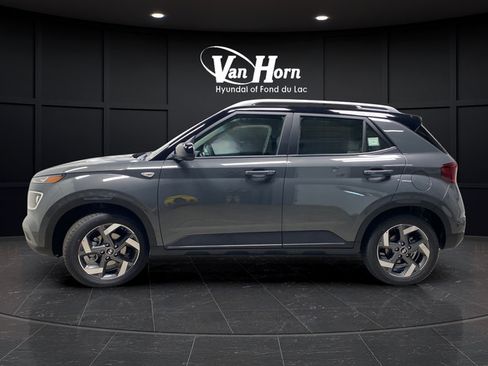 New 2026 Hyundai Venue SEL FWD image 4