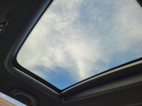 Used 2025 MINI Cooper 2-Door Hardtop image 27