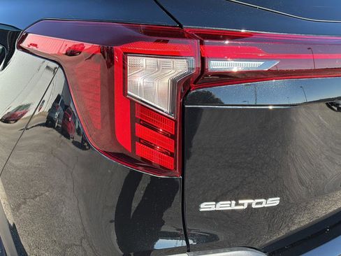 New 2026 Kia Seltos S image 39