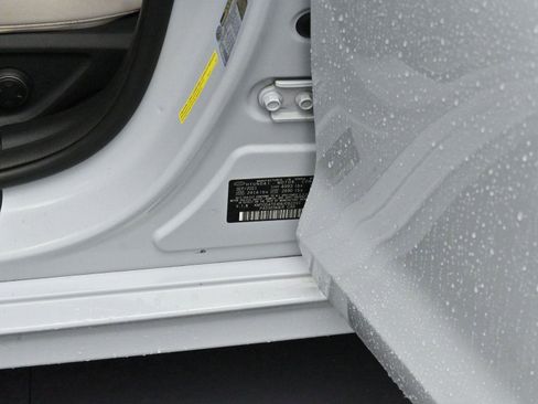 Used 2022 Genesis G70 3.3T w/ Sport Prestige Package image 40