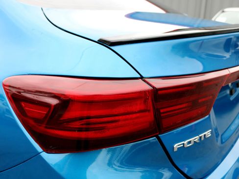 Used 2023 Kia Forte GT-Line image 11